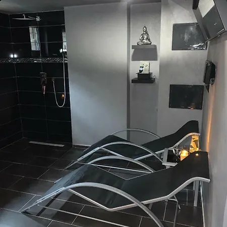 Klarka Guest house *